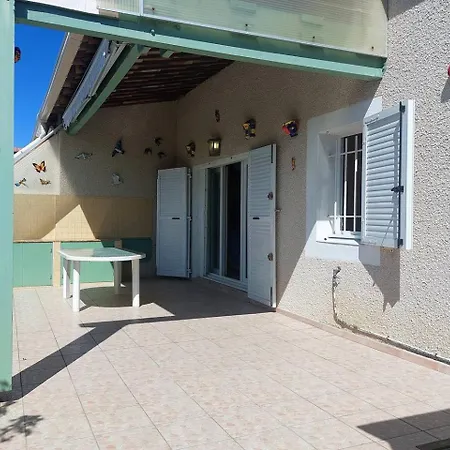 Lavandines I Jolie Mitoyenne 3 Pieces Mezzanine Piscine Proche Plage Rochelongue Cap D'agde *