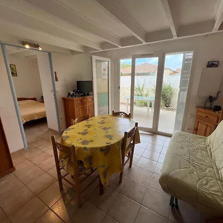 Lavandines I Jolie Mitoyenne 3 Pieces Mezzanine Piscine Proche Plage Rochelongue Cap D'agde